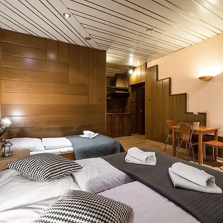 Golden Lion Guest Szewska 19 Hotel apartamentowy 3*