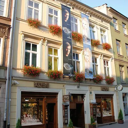 Golden Lion Guest Szewska 19 Hotel apartamentowy 3*