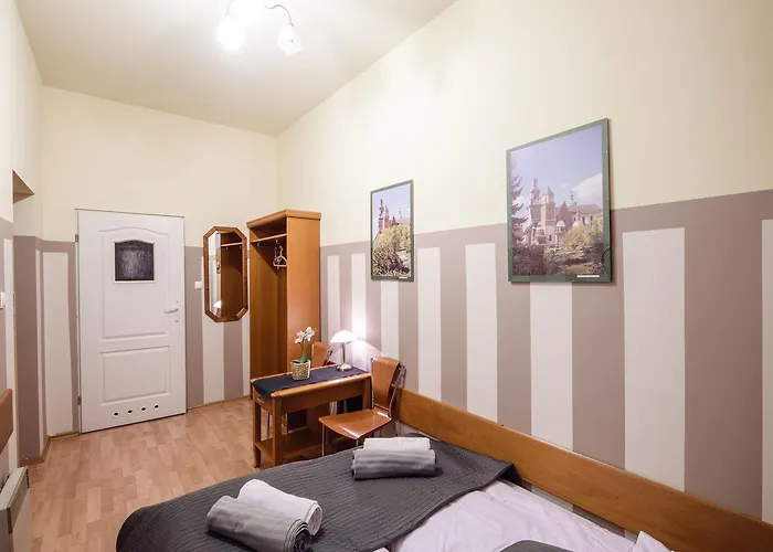 Golden Lion Guest Szewska 19 Aparthotel 3*