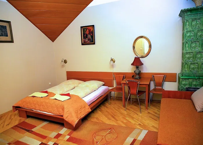 Golden Lion Guest Szewska 19 Aparthotel