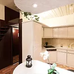 Golden Lion Guest Szewska 19 شقة فندقية