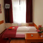 Golden Lion Guest Szewska 19 3*