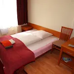 شقة فندقية Golden Lion Guest Szewska 19 3*